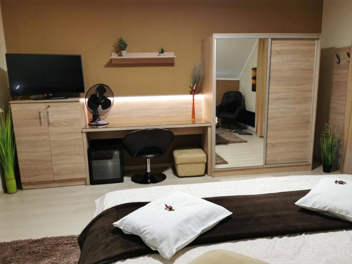 Csabai Vendégház Bük Esterno foto